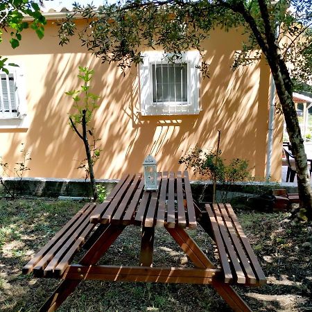 Velonádes Family Holiday Apartment With Garden & Bbq מראה חיצוני תמונה