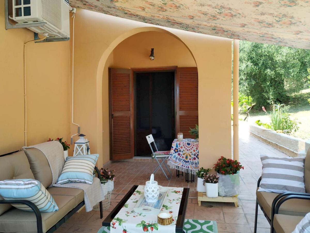 Velonádes Family Holiday Apartment With Garden & Bbq מראה חיצוני תמונה
