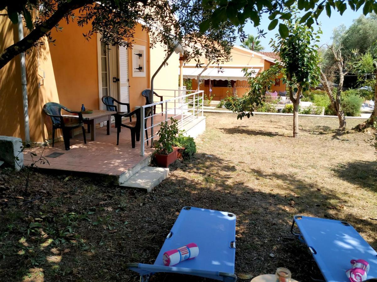 Velonádes Family Holiday Apartment With Garden & Bbq מראה חיצוני תמונה
