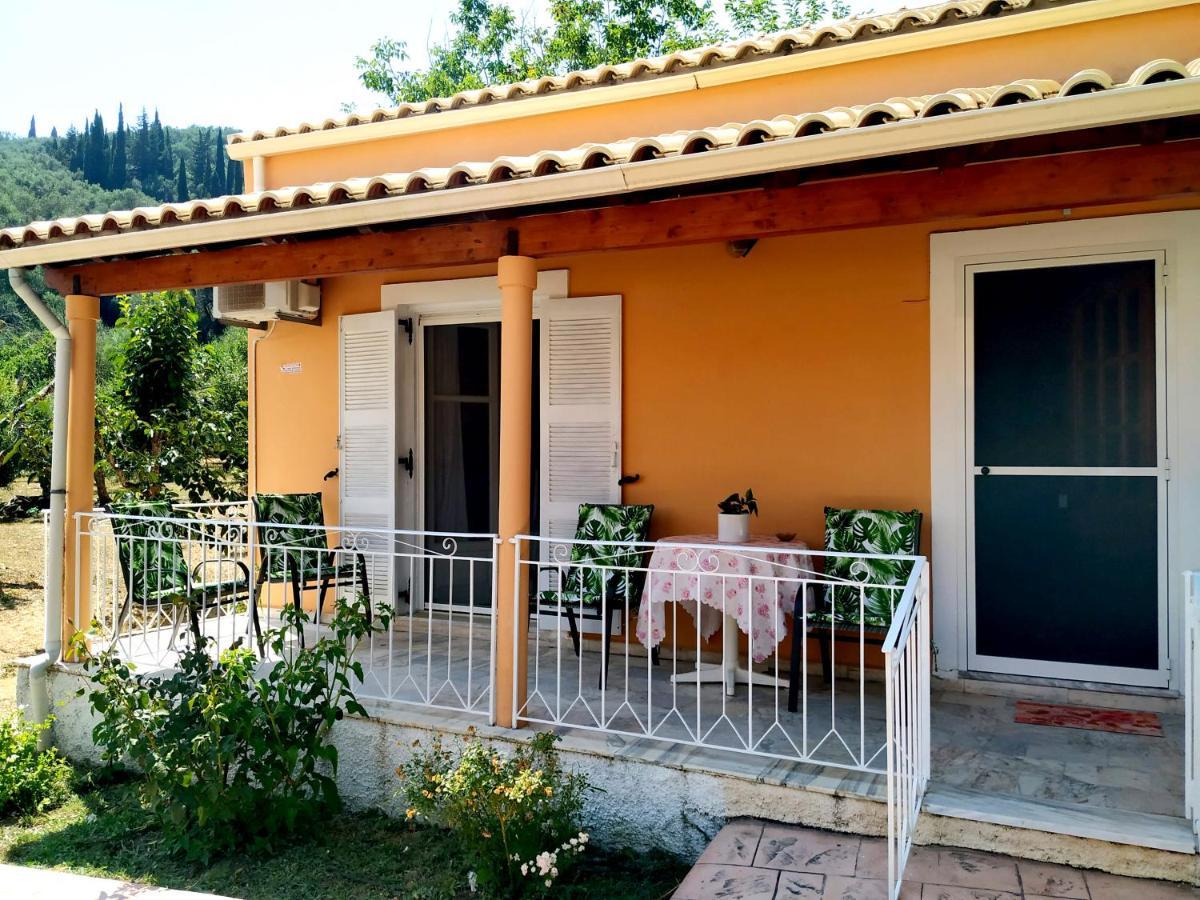 Velonádes Family Holiday Apartment With Garden & Bbq מראה חיצוני תמונה