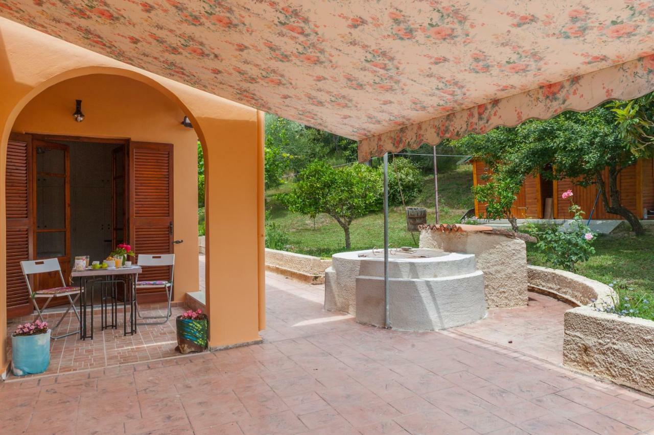 Velonádes Family Holiday Apartment With Garden & Bbq מראה חיצוני תמונה