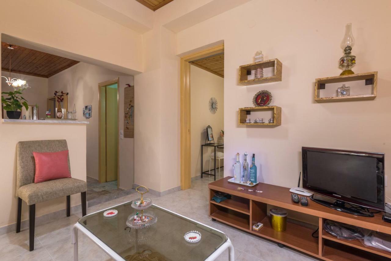 Velonádes Family Holiday Apartment With Garden & Bbq מראה חיצוני תמונה