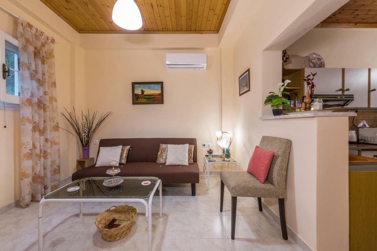 Velonádes Family Holiday Apartment With Garden & Bbq מראה חיצוני תמונה