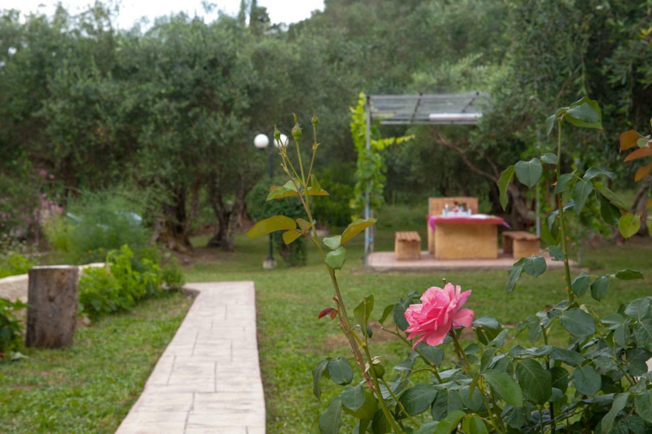Velonádes Family Holiday Apartment With Garden & Bbq מראה חיצוני תמונה